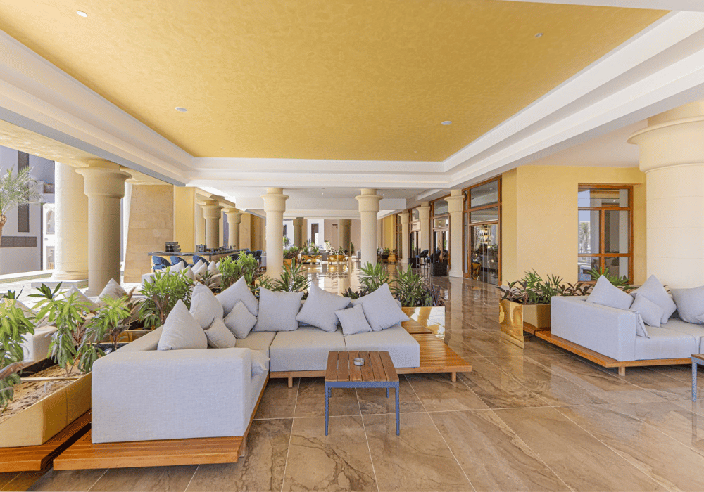 Die Mischung aus Orientalischem Charme und modernen, eleganten Elementen macht das Al Kasr zu einem außergewöhnlichen Luxushotel.