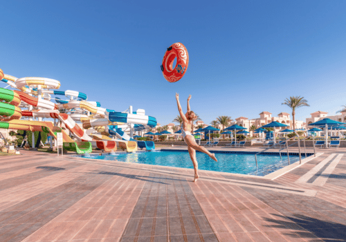 Buche einen tollen Familienurlaub in den Sommerferien im Albatros Aqua Park Resort