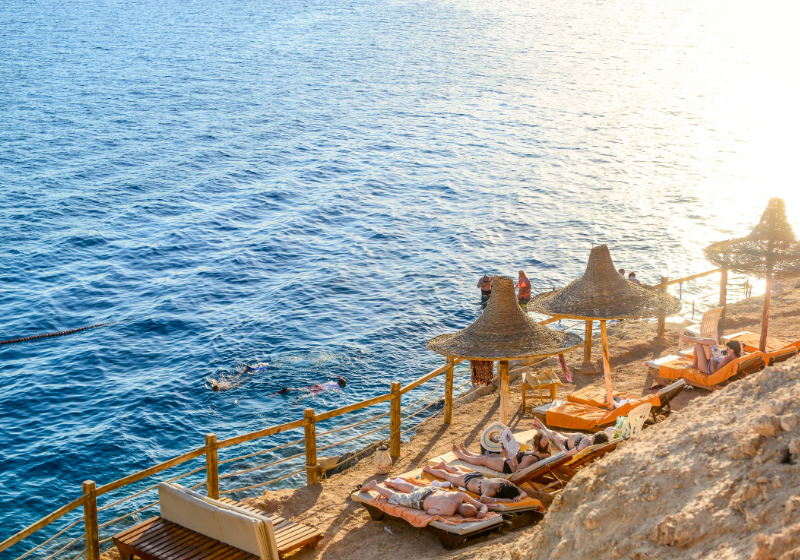 Genieße das glitzernde Meer und traumhafte Strände in Sharm El Sheikh