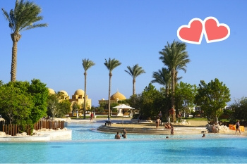 Blick auf das 4-Sterne Plus Hotel Siva Grand Beach
