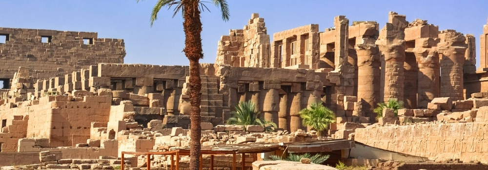 Blick auf die Tempelanlage in Karnak