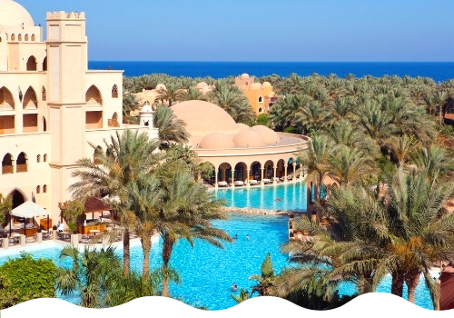 Blick auf das 5-SterneHotel Makadi Palace